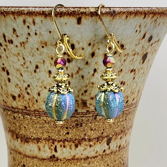 Stunning Dangle Earrings, Teal‎ Blue Glass with Etched Gold AB, Leverback Hooks - Picture 3 of 8